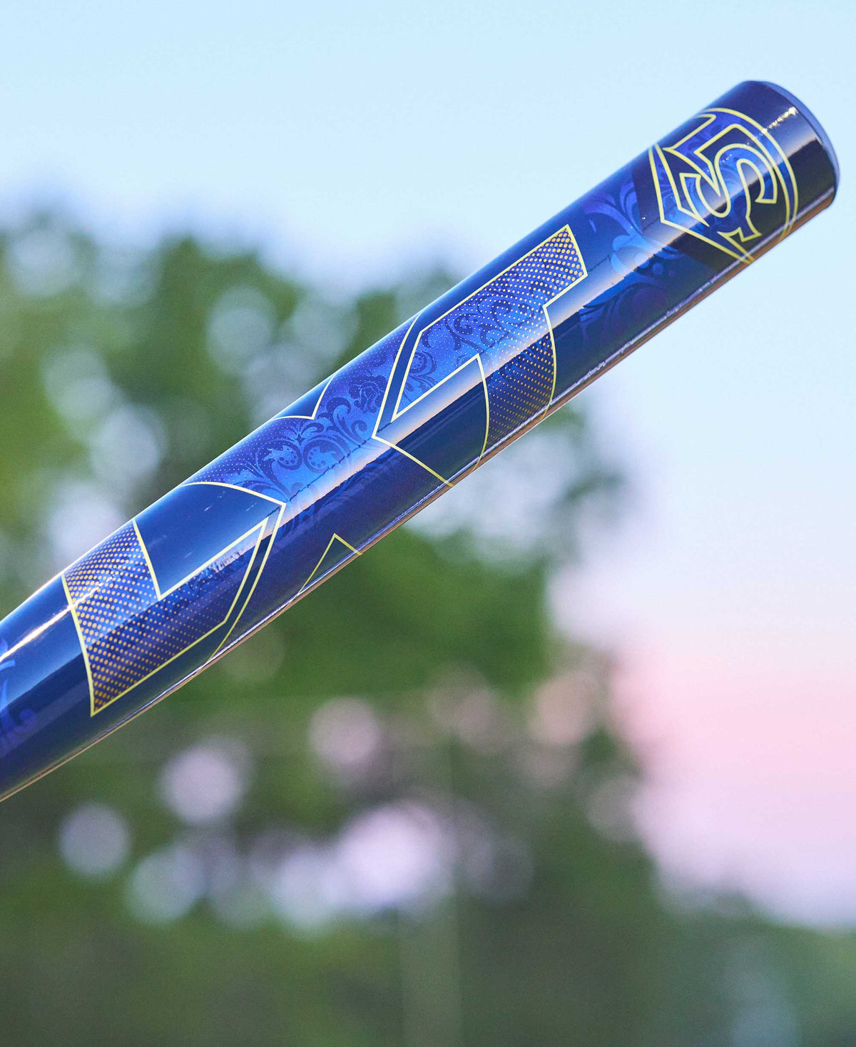 2024FP_Shot1_2025_Slugger_Fastpitch_Bat_Inline_LXT_1437-2.jpg